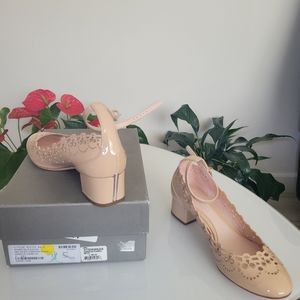 Alexander McQueen 38 Cameo